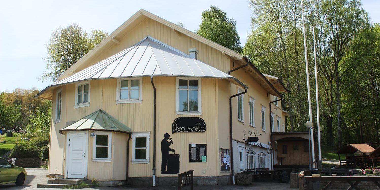FOLKETS HUS. Krokstrands Folkets Hus invigdes redan 1902, under stenhuggarepoken.
