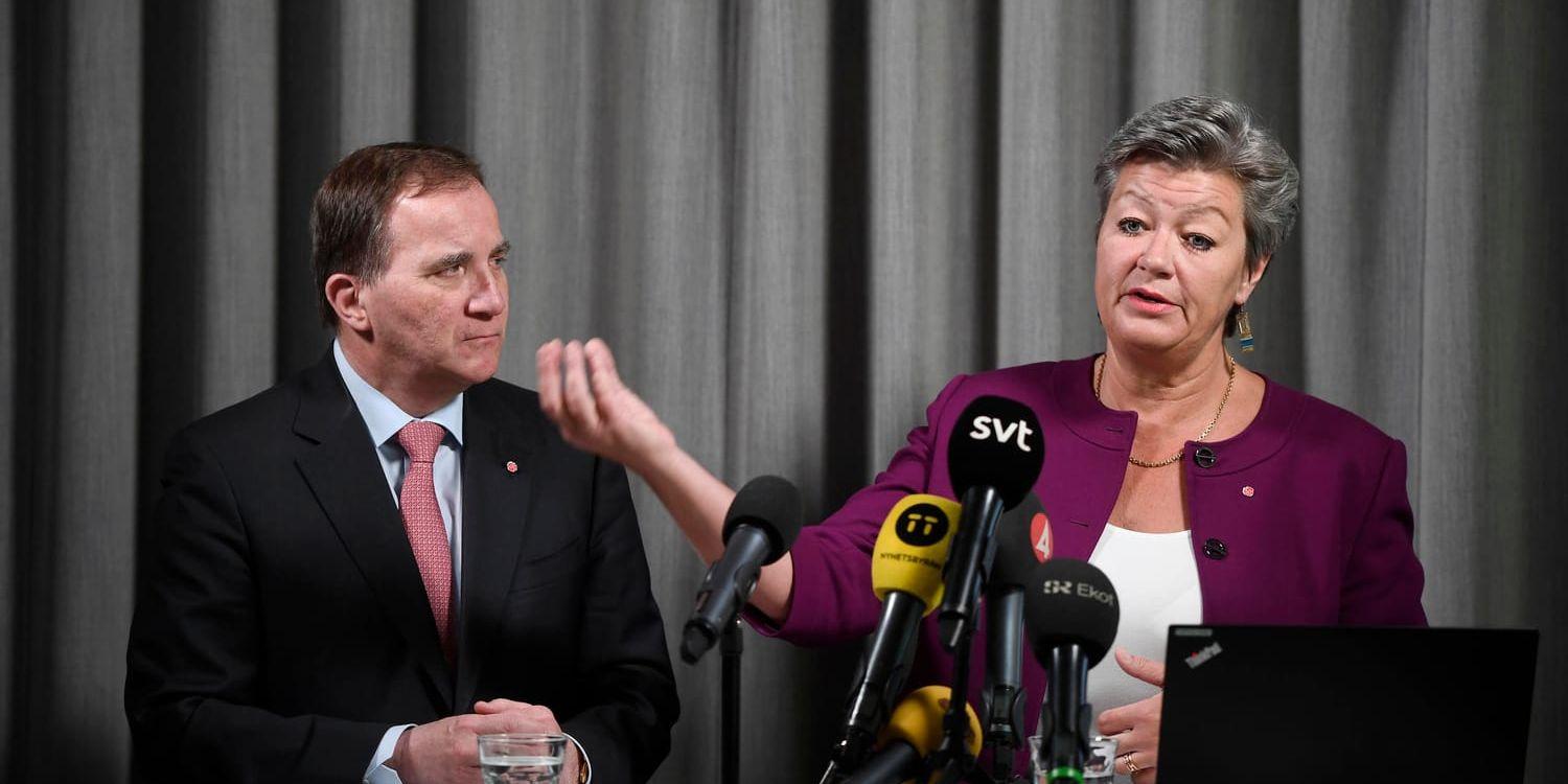Socialdemokraternas partiledare Stefan Löfven och partiets arbetsmarknadspolitiska talesperson Ylva Johansson presenterar nya förslag kring arbetskraftsinvandringen under en pressträff på partikansliet i Stockholm.