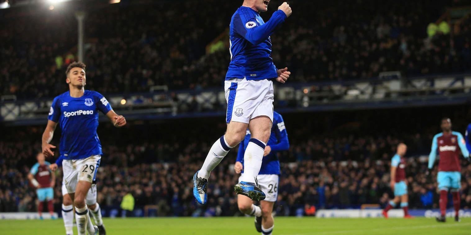 Wayne Rooney slog till med ett hattrick för Everton hemma mot West Ham.