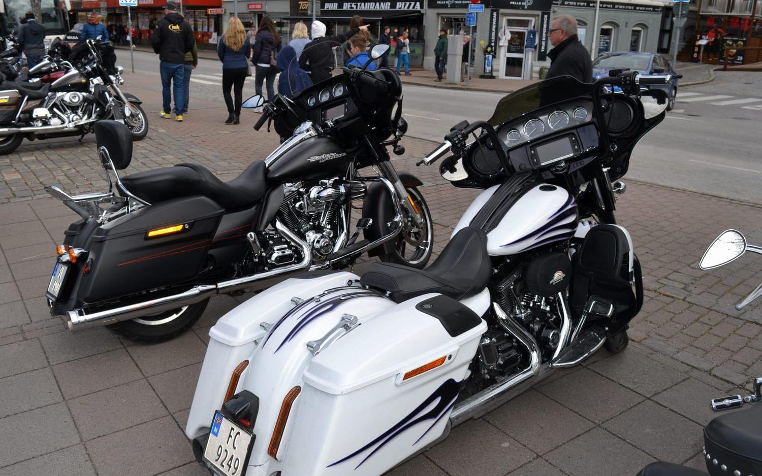 White and Black Harley Davidson. Bild: Ulf Blomgren