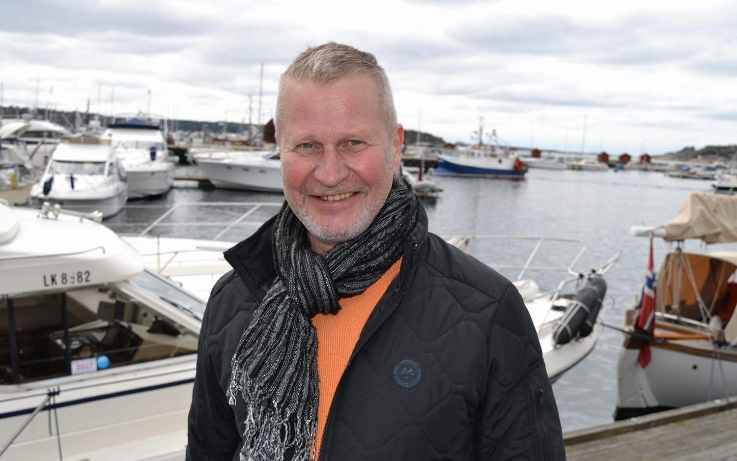 Mikael Cederbratt (M) fd polis i Strömstad tyckte det var lugnare än för 10-15 år sedan under Rännaredagen. Bild: Ulf Blomgren