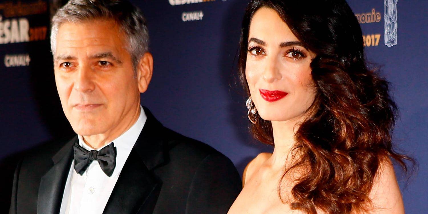 George och Amal Clooney donerar miljonbelopp efter våldsam demonstration. Arkivbild.
