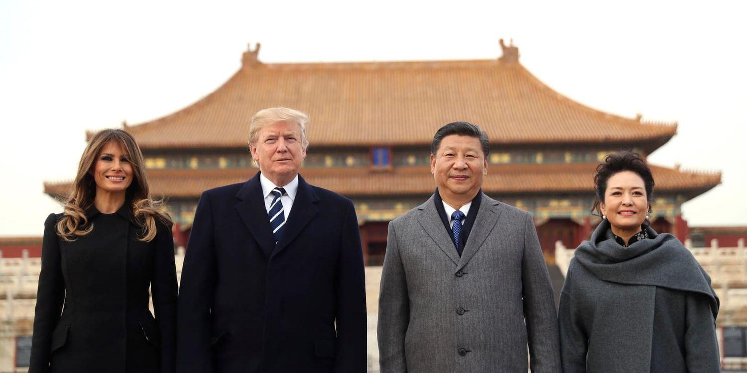 USA:s presidentpar Melania och Donald Trump tillsammans med Kinas president Xi Jinping och hans hustru Peng Liyuan i Förbjudna staden i Kinas huvudstad Peking.