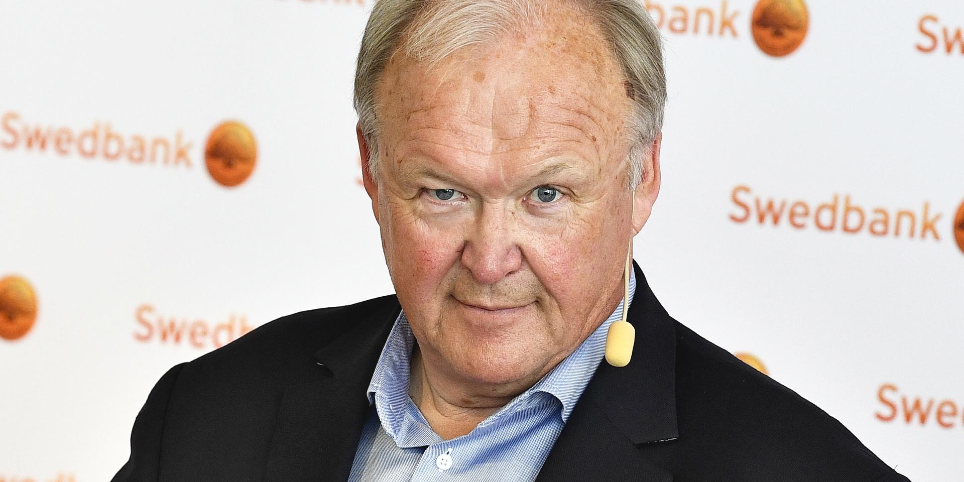 Göran Persson, statsminister 1996–2006, tillträdde i somras som ordförande i Swedbanks styrelse och han har sedan dess bland annat utsett Folksamchefen Jens Henriksson till ny koncernchef.