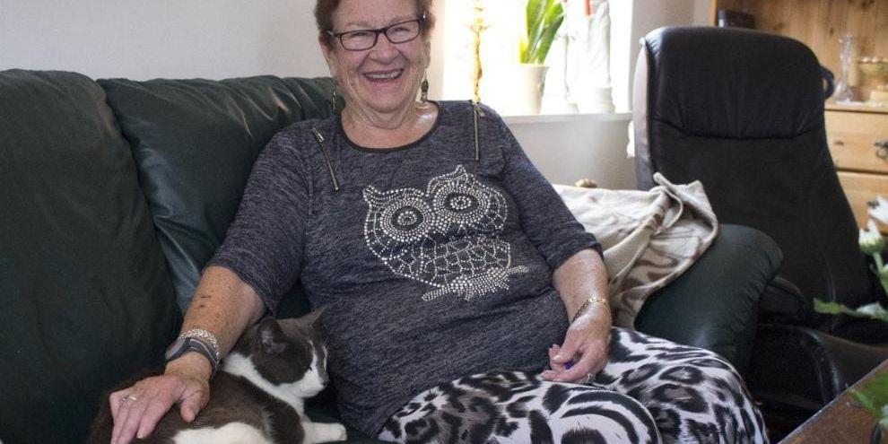 Katthem. Henny Bråthen älskar katter, och hade det inte varit för att hon snart ska få en kattunge, hade den stora fina vid hennes sida fått bo kvar.