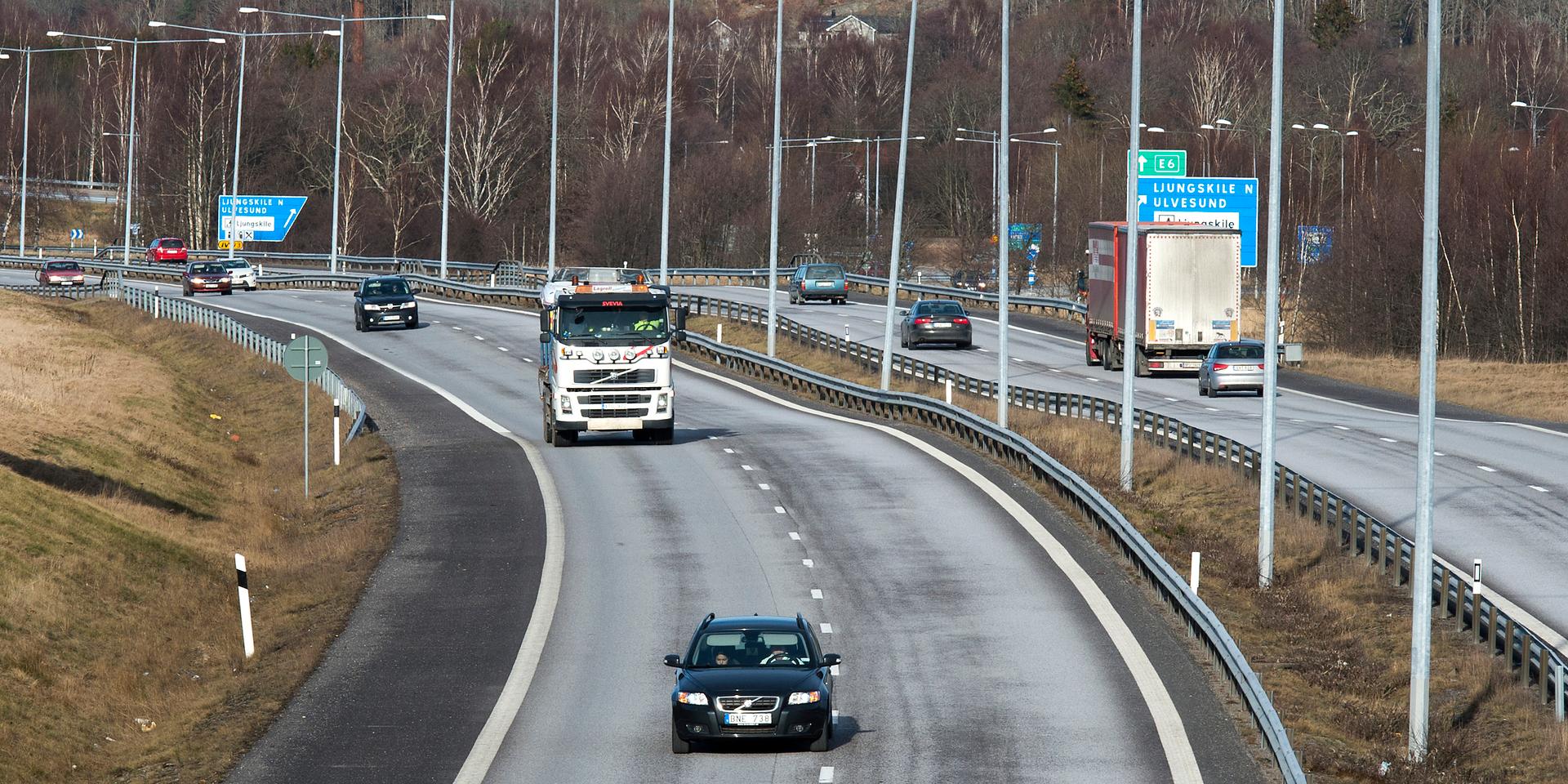 E6 genom Bohuslän ska göras vårfin. Därför kommer Trafikverket att stänga av vägen i etapper de närmaste veckorna.
