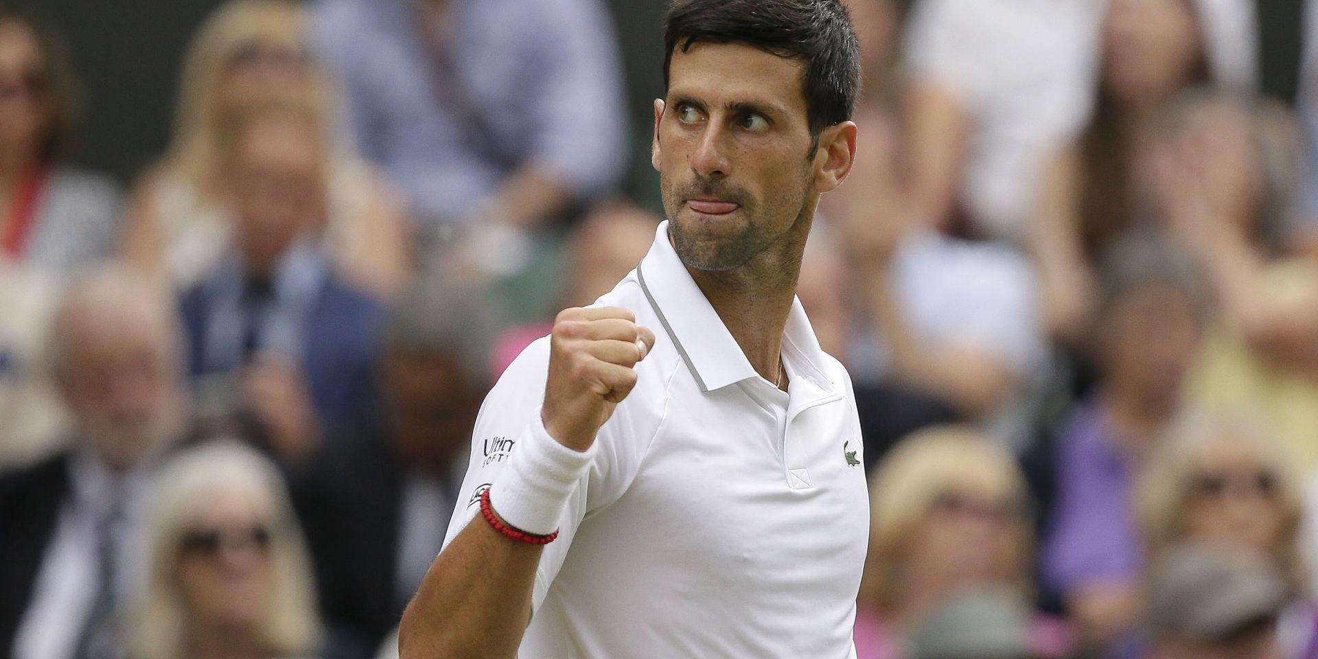 Novak Djokovic vann fjolårets Wimbledon – nu är det osäkert om det blir någon turnering i sommar. Arkivbild.
