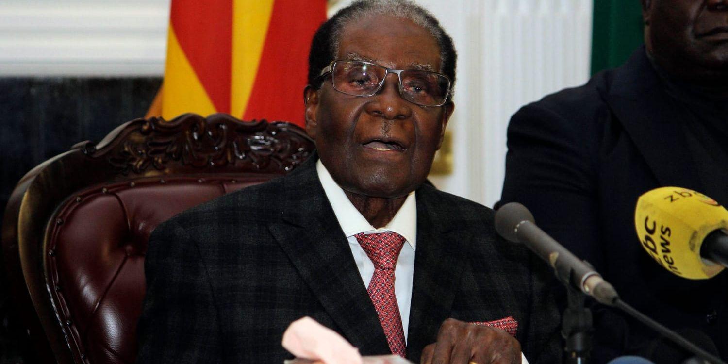 President Robert Mugabe under sitt tv-tal.