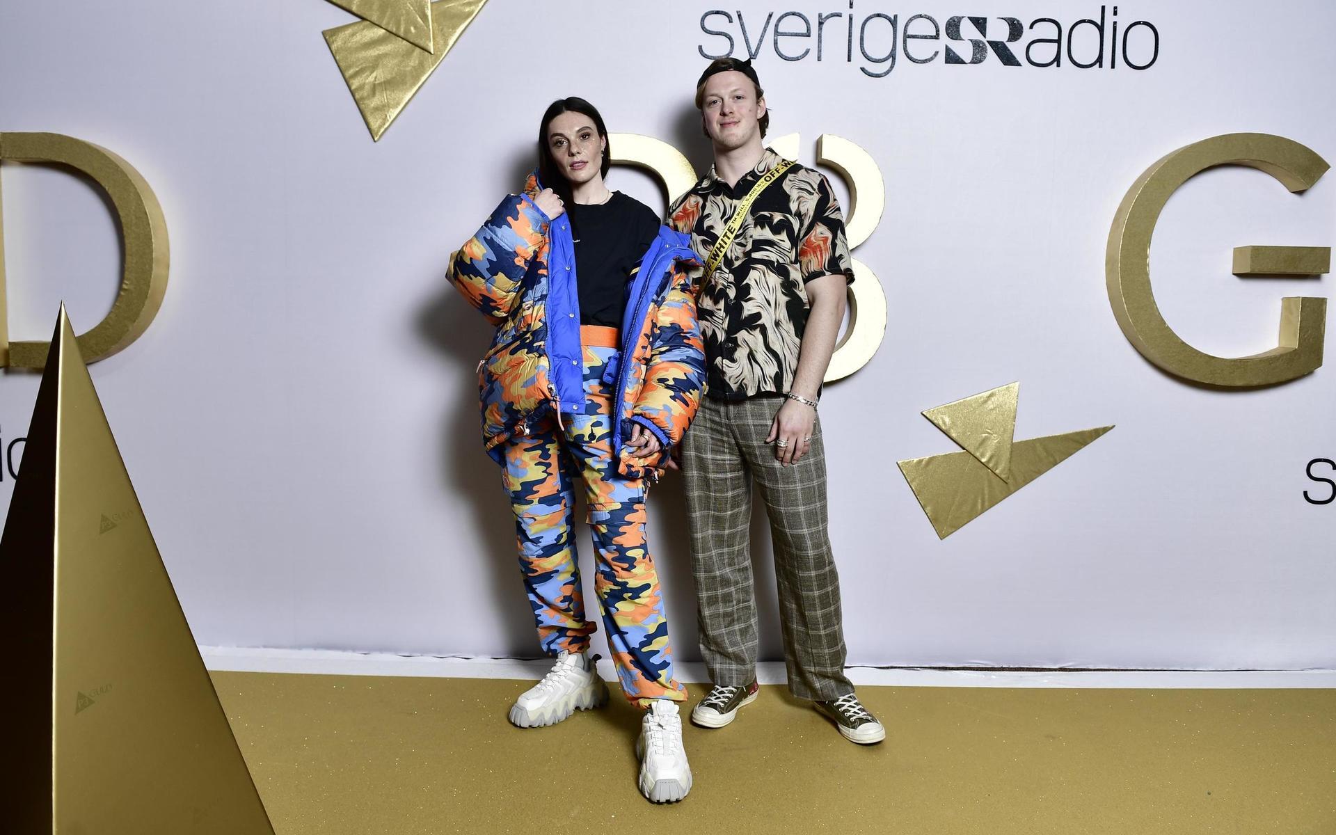 Louise Lennartsson och Felix Flygare Floderer i Estraden var nominerade till Årets grupp.
