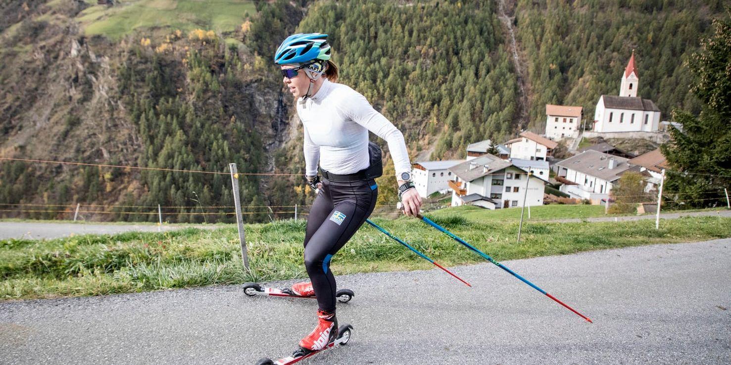 Emma Wikén har några tunga säsonger bakom sig men känner att årets försäsongsträning har känts bättre än på länge. Här syns hon under ett rullskidspass i italienska Sydtyrolen i slutet av oktober.