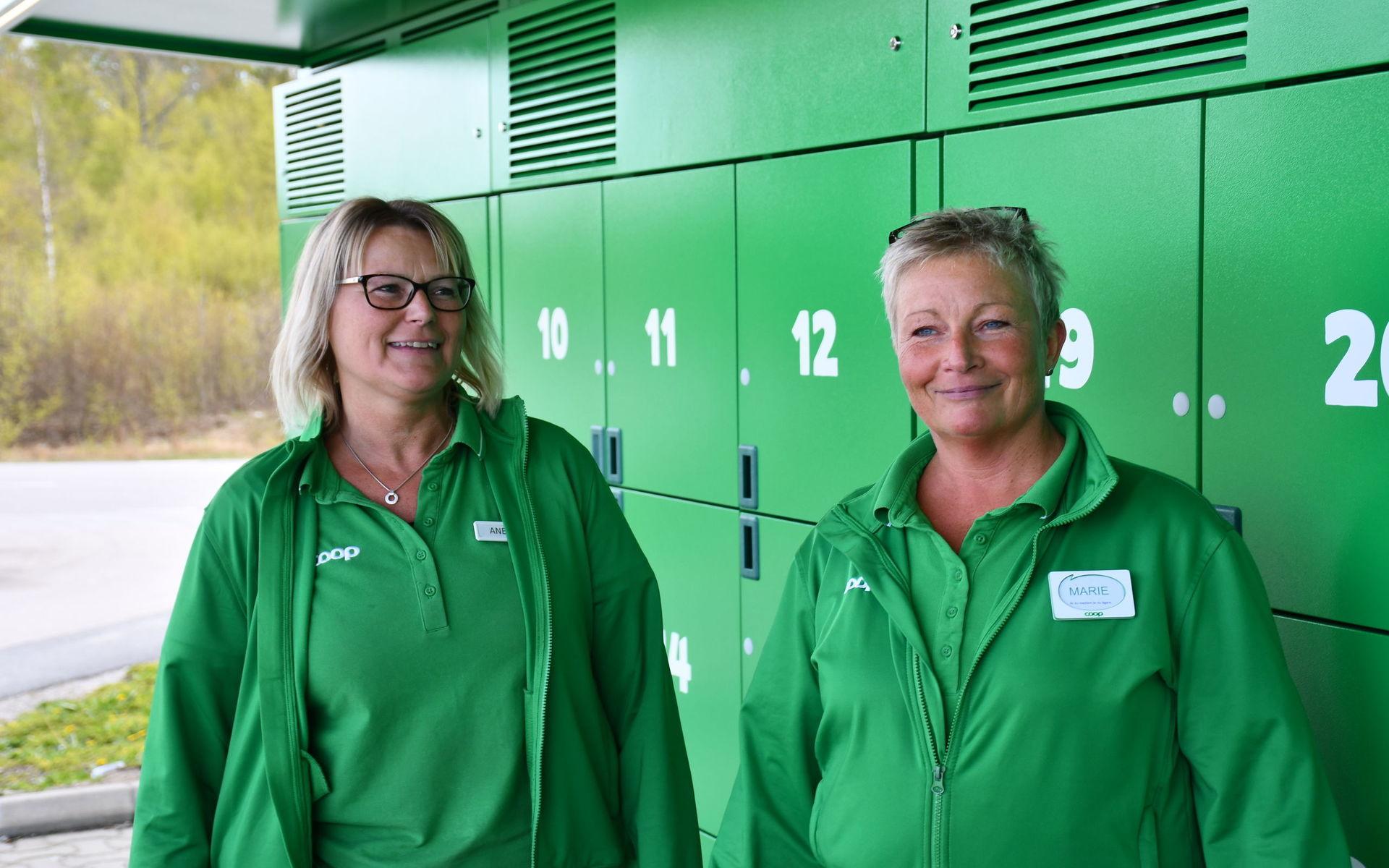 Butikschefen Anette Bemersten och Marie Hansson har jobbat med att få kyl- och frysskåpen i ordning och utbilda personal i hur de fungerar. 