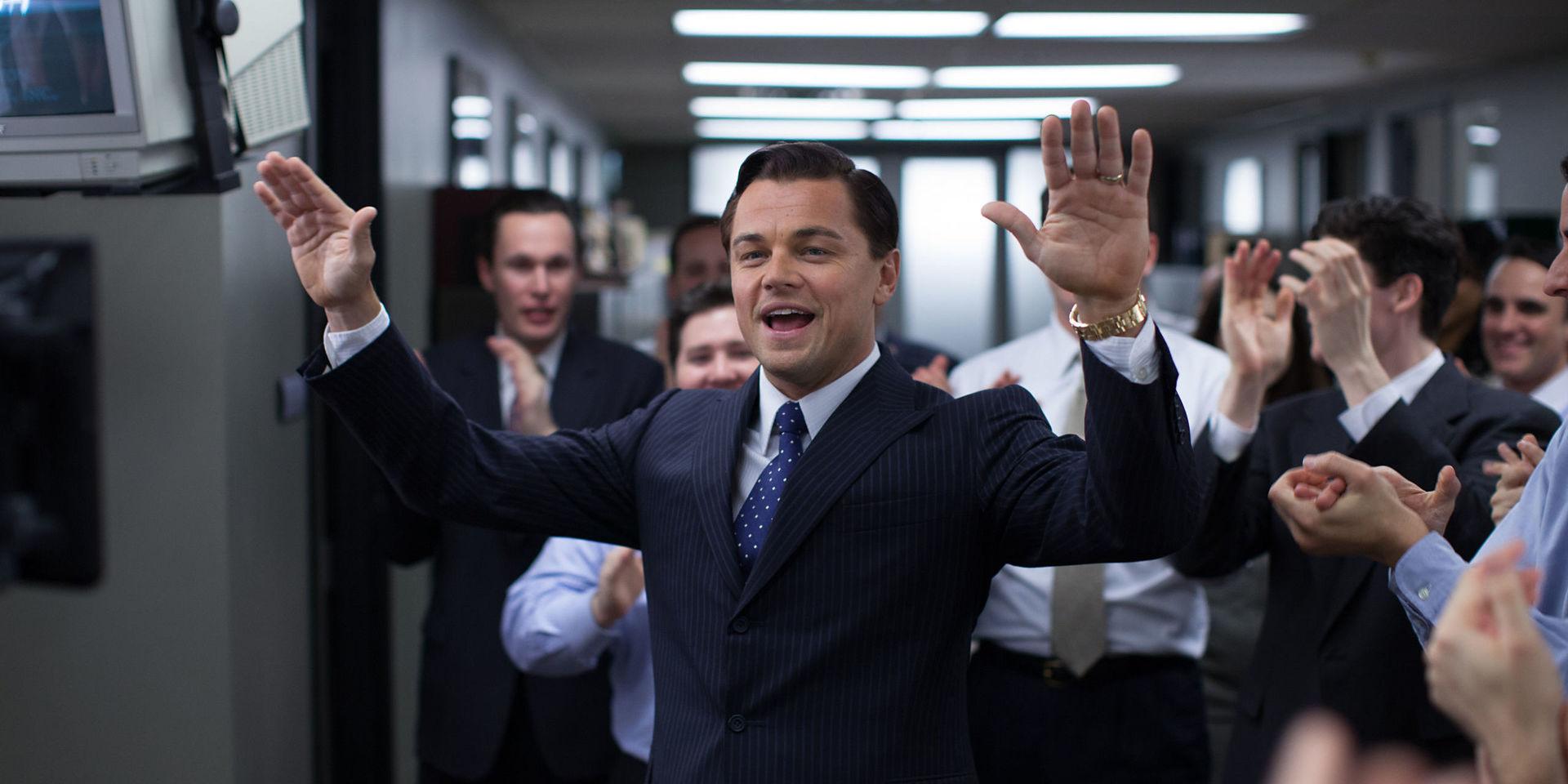 Leonardo DiCaprio i rollen som Jordan Belfort i 'The wolf of Wall Street'. Arkivbild. 