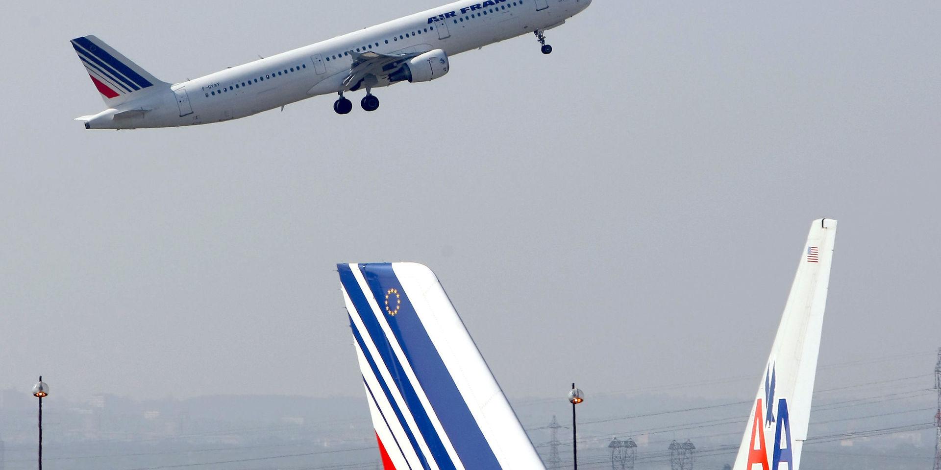 På bilden syns ett flygplan från Air France som lyfter från Charles De Gaulle-flygplatsen utanför Paris. Det finns inget samband mellan bilden och artikelns innehåll. Arkivbild.