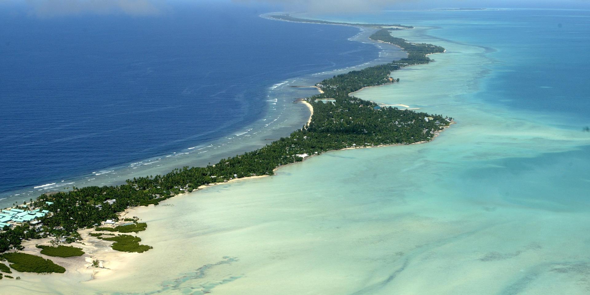 Kiribati består av låga korallöar, som hotas när havet stiger på grund av den globala uppvärmningen. Arkivbild