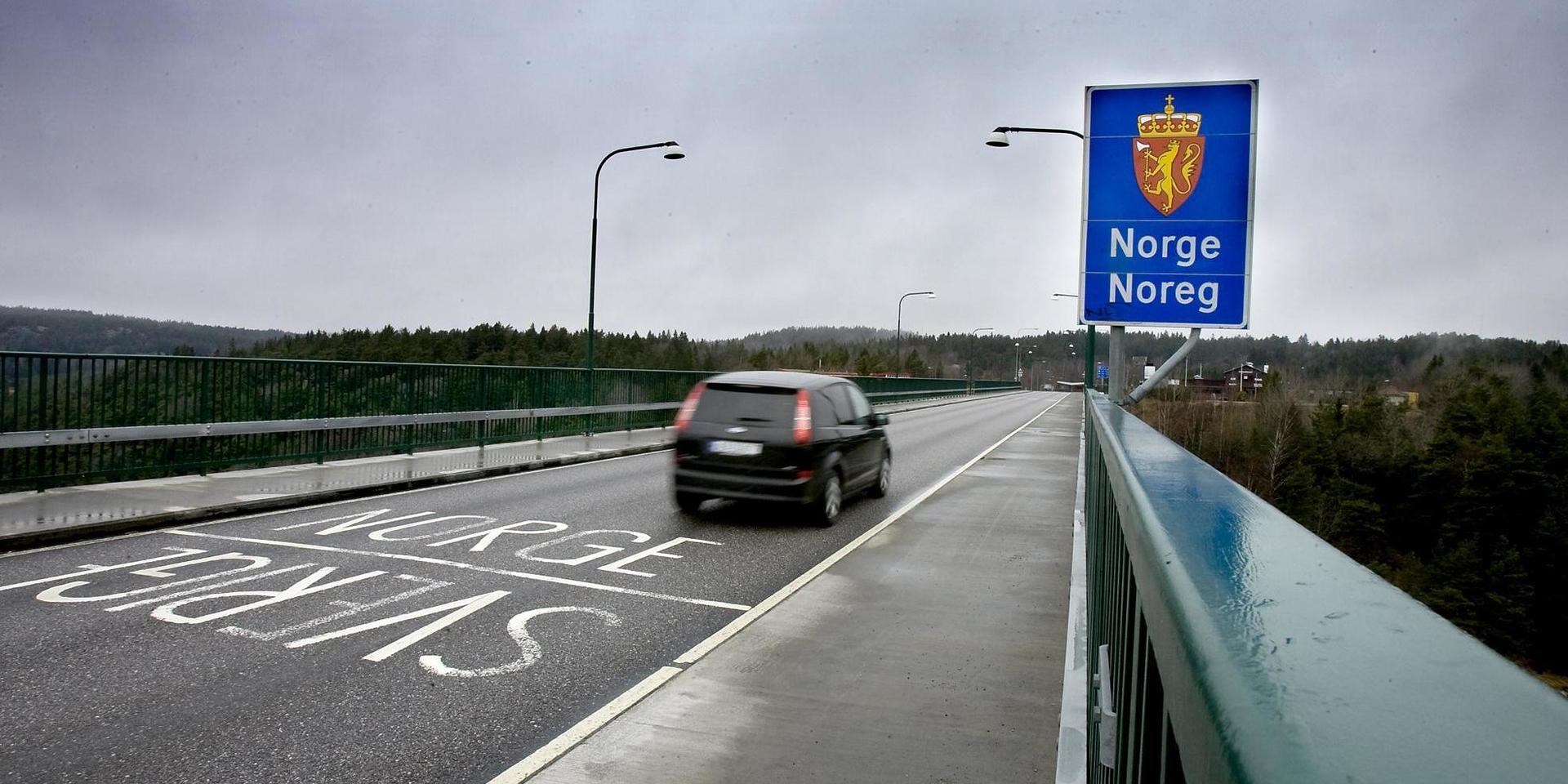 Det är nu gratis att korsa gränsen vid Svinesund – för det fåtal som får lov (arkivbild).