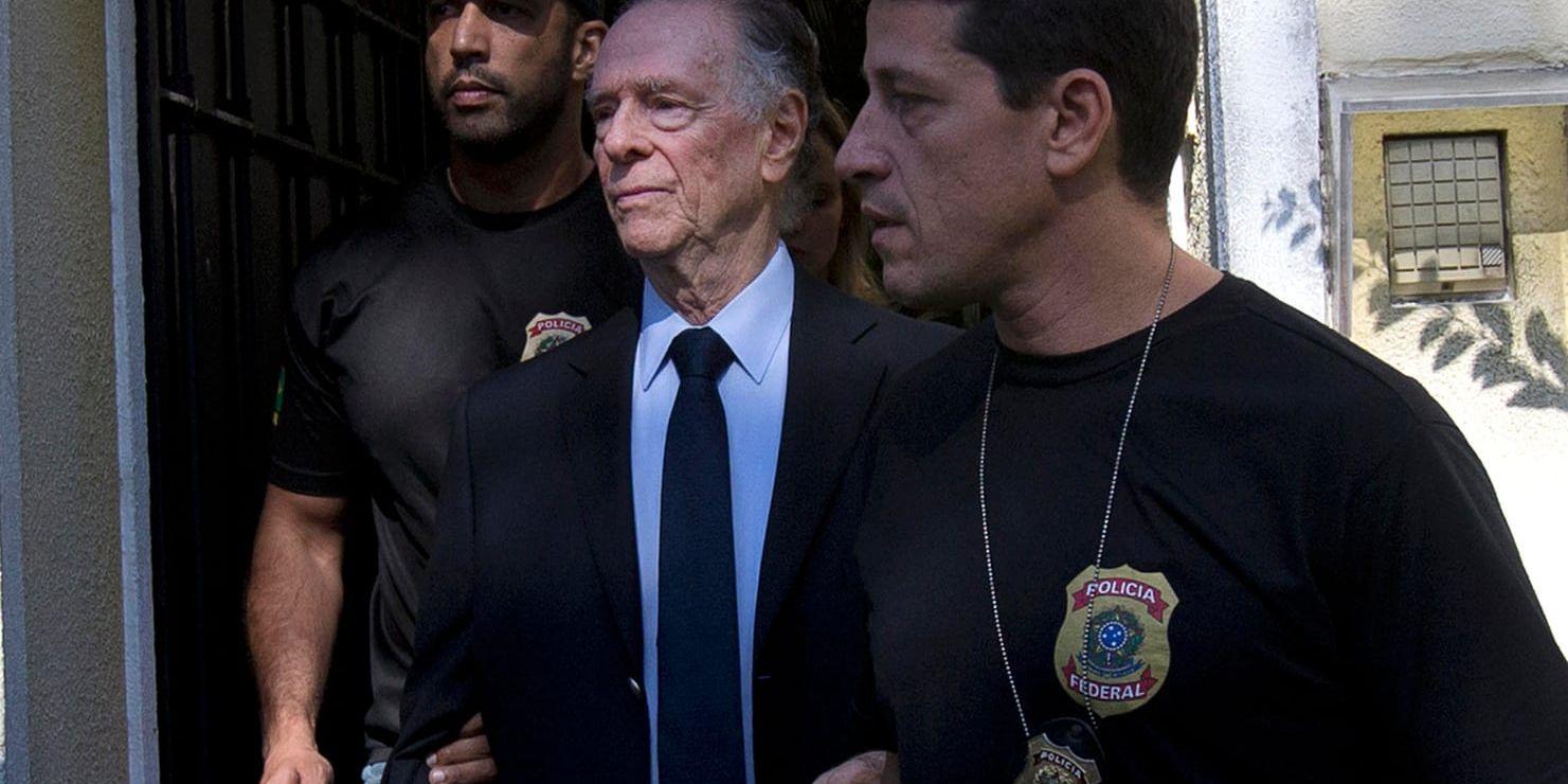 Carlos Nuzman när han greps av brasiliansk polis i torsdags.