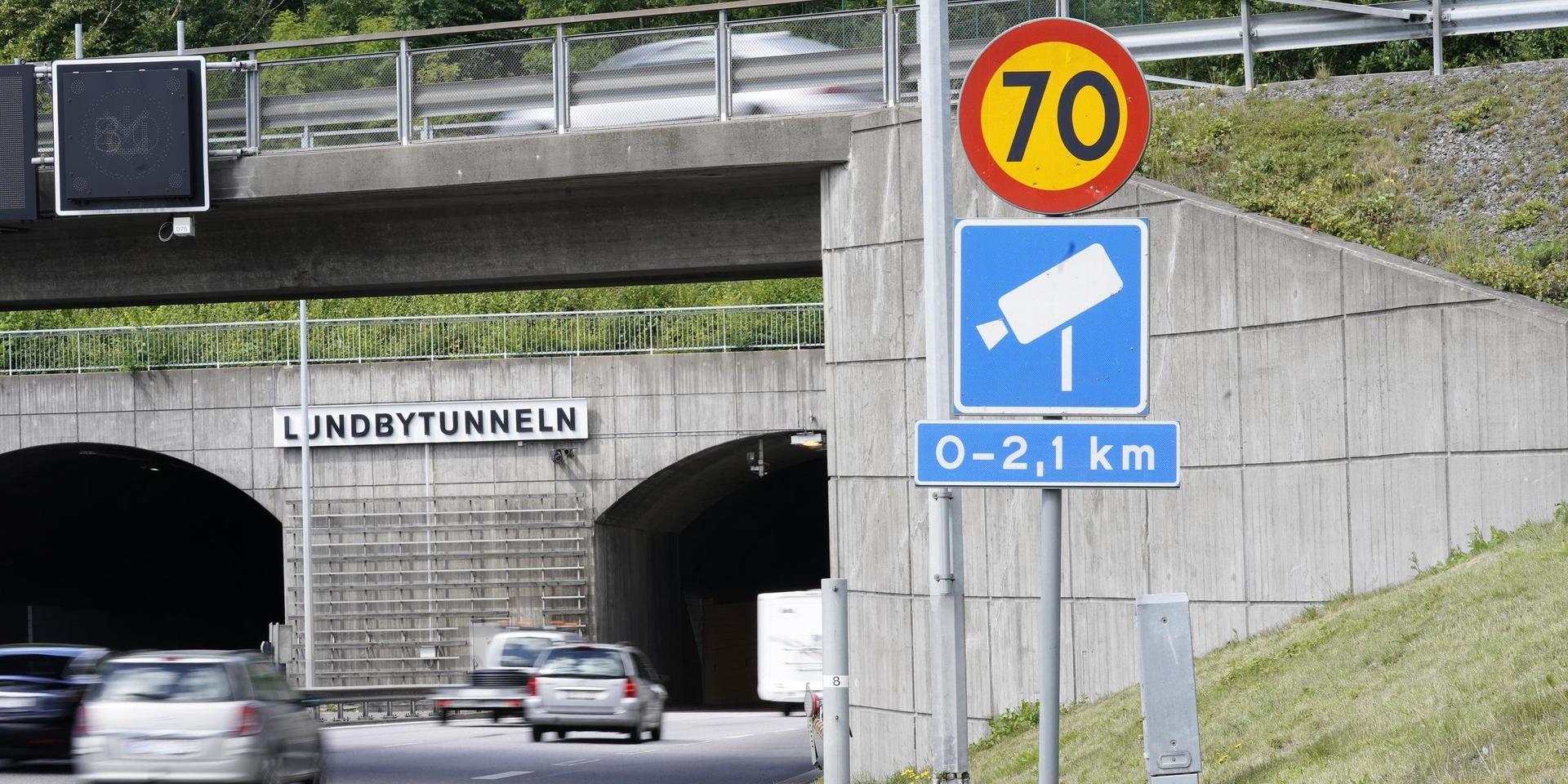 Lundbytunneln med fartkamera, Eriksbergsmotet. 4 239 fortkörare har fastnat på bild mellan Eriksbergs- och Bräckemotet på vägsträckan i Göteborg, flest i Sverige. Arkivbild