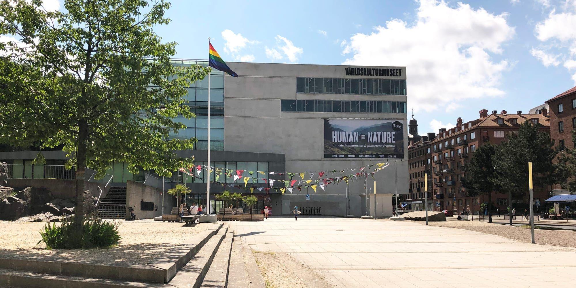 
    Världskulturmuseet ligger på Södra vägen i Göteborg, nära hållplatsen Korsvägen.
   