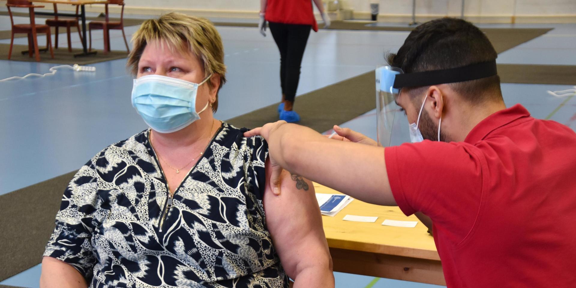 13 februari genomfördes den första vaccinationen av Strömstads omsorgspersonal. 22 maj är det dags för dos nummer två.