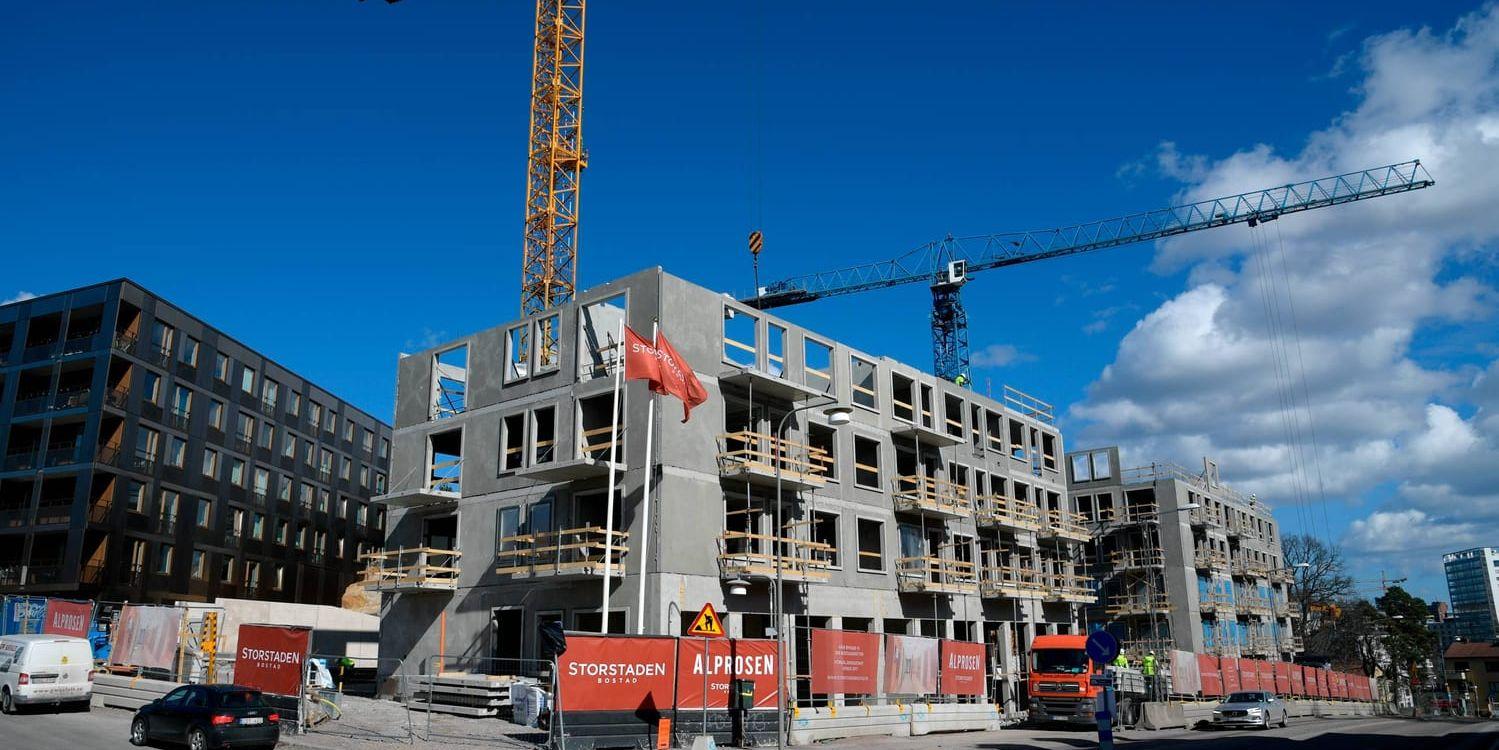 Det kraftiga lyftet för nya bostadsbyggen har börjat slå igenom på bostadsmarknaden, inte minst i Stockholms län. Arkivbild.