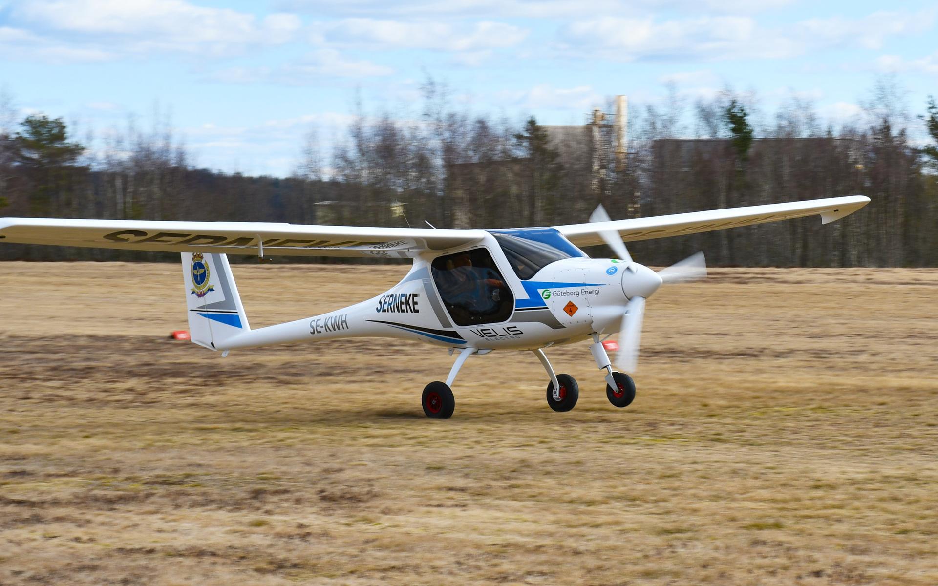 Här landar elflygplanet på Backamo flygklubb.
