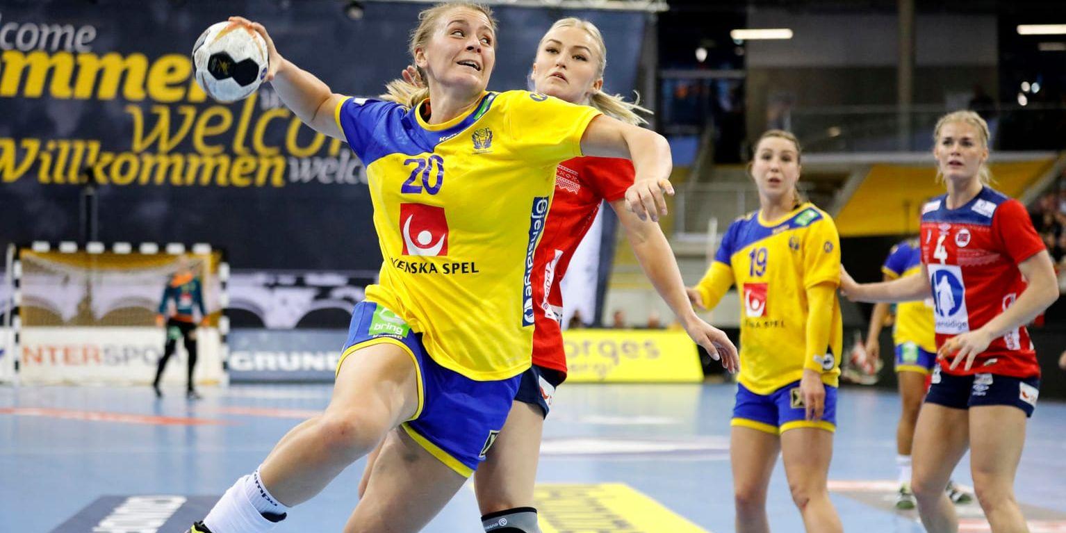 Isabelle Gulldén ledde Sverige till seger mot Norge i gruppfinalen i handbolls-VM.