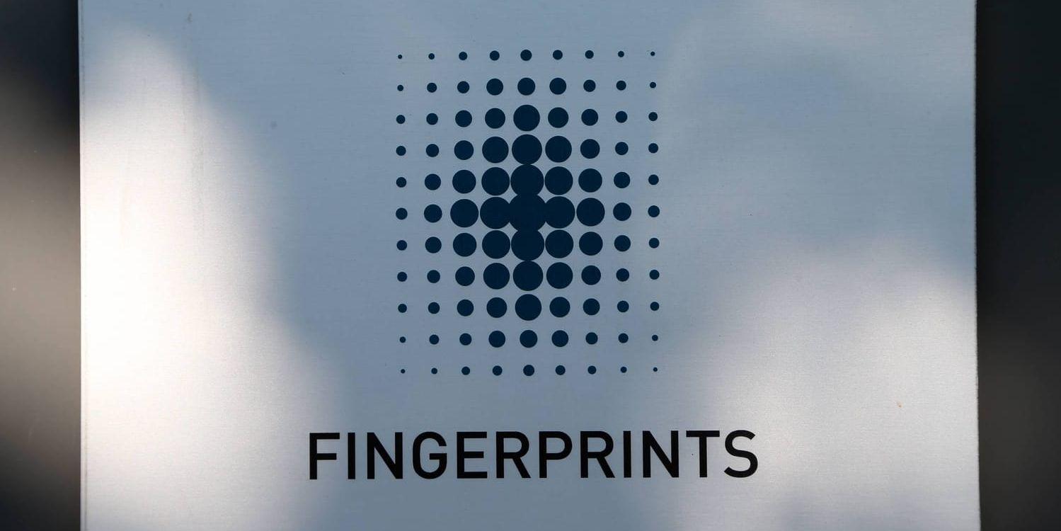 Fingerprint Cards backar från uppgifter. Arkivbild.