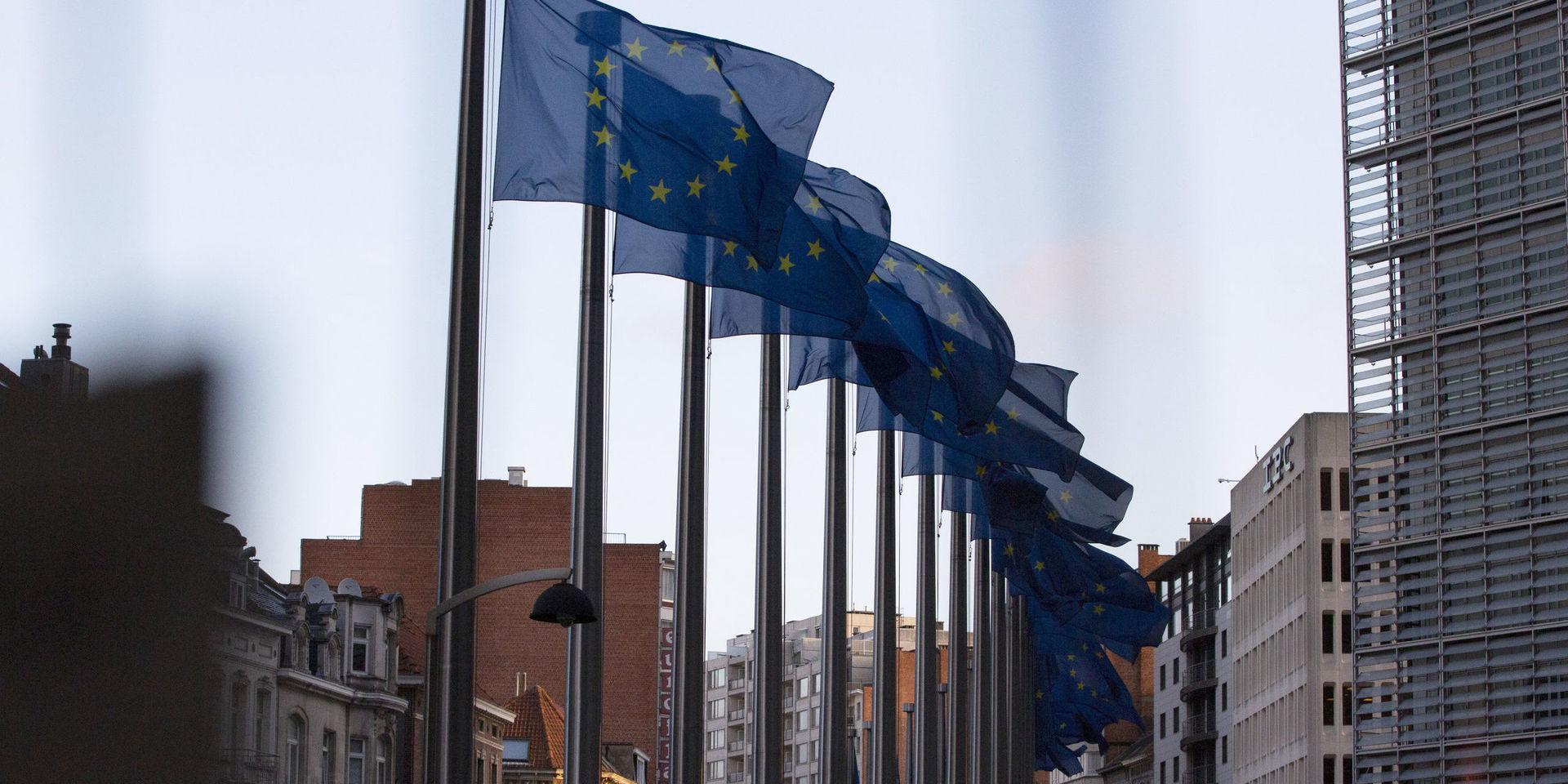 EU-flaggor utanför EU:s högkvarter på onsdagsmorgonen. 