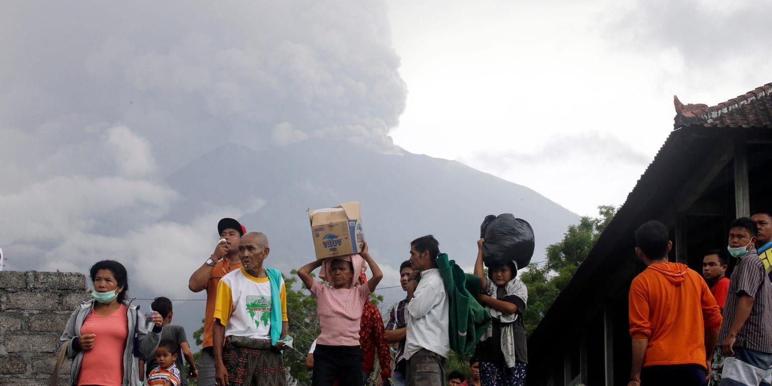 Evakueringar i närheten av vulkanen.