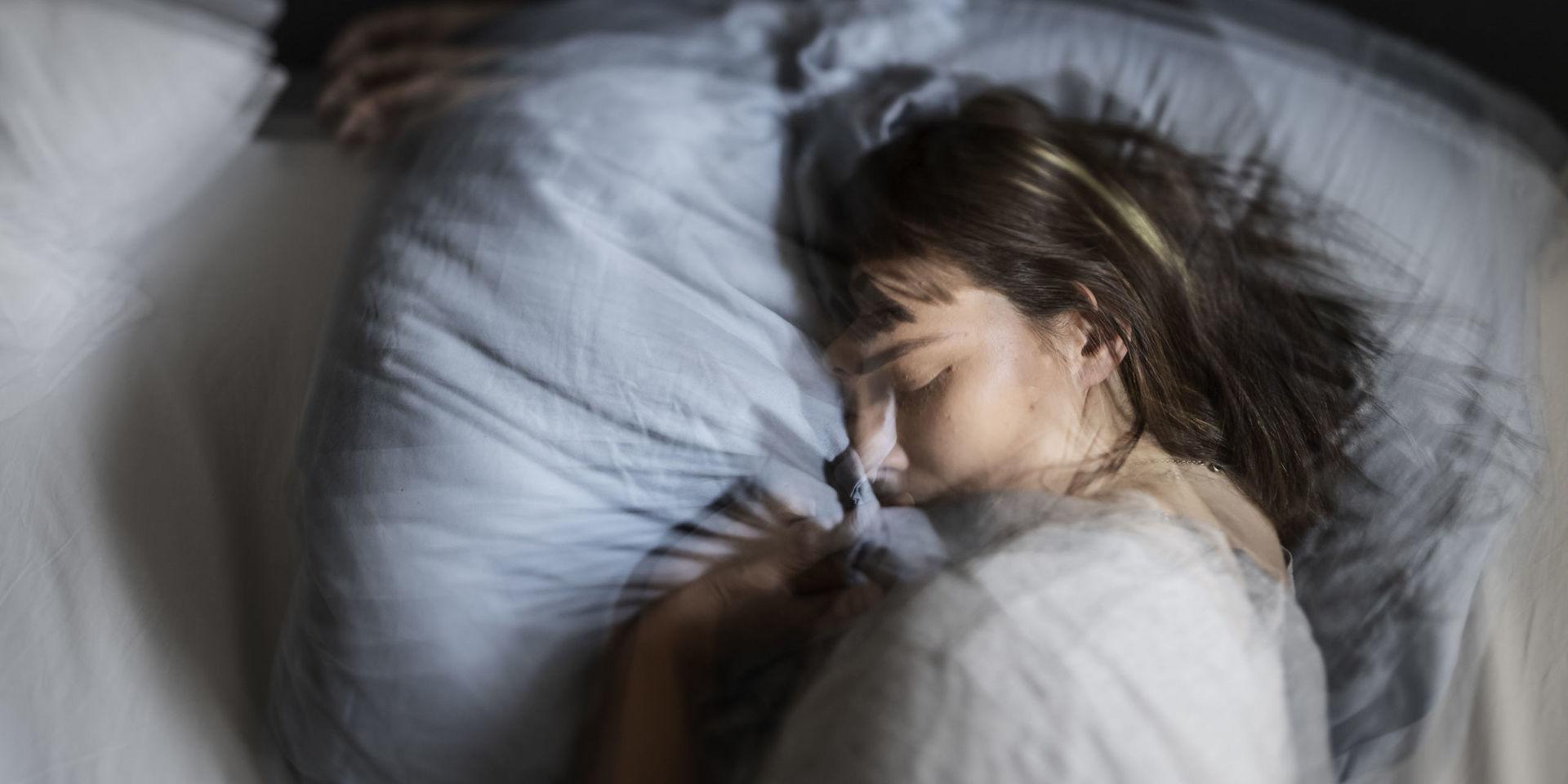 De vanligaste orsakerna till sömnproblem är stress och konstiga arbetstider, enligt Torbjörn Åkerstedt vid Karolinska institutet. Tyngdtäcken påstås hjälpa mot sömnbesvär. Arkivbild.