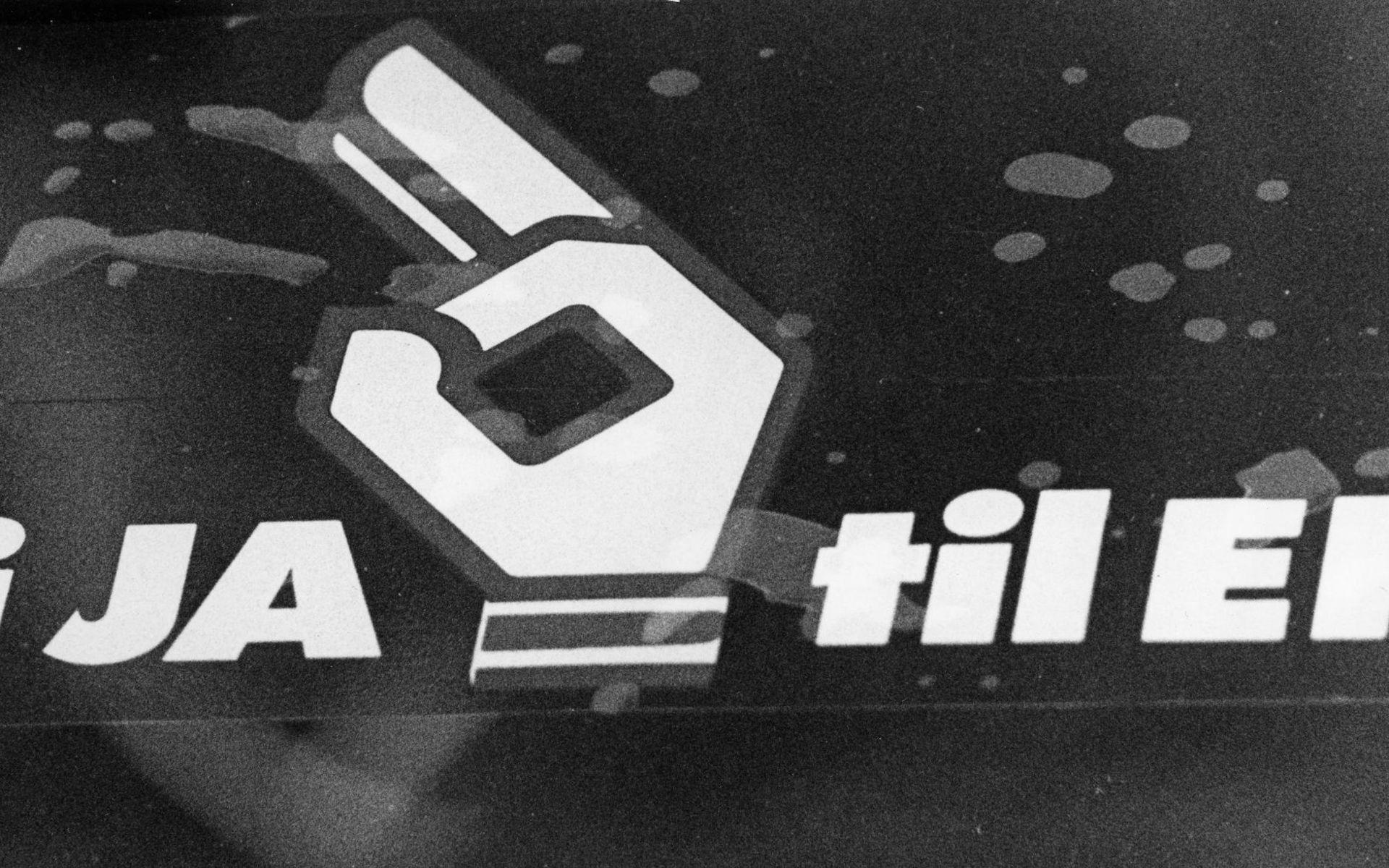 OSLO 1972: Før folkeavstemningen om EF i Norge.  Ja til EF klistremerke og logo  i bakruten på en bil.   EEC / EF / EUFoto: NTB / SCANPIX 