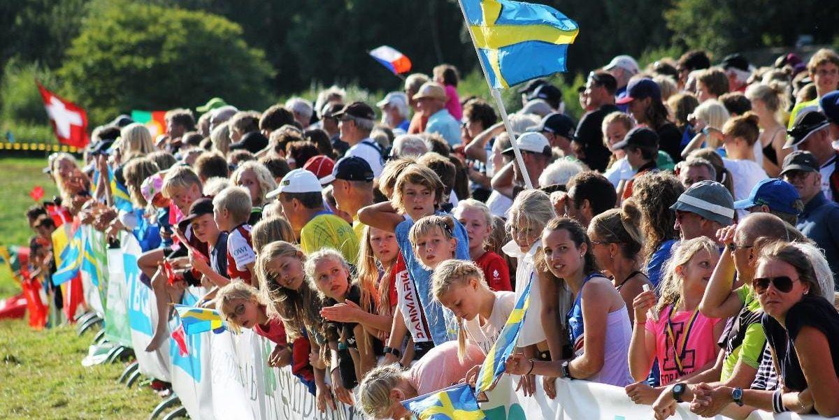 Succé-arrangemang. Omkring 8000 åskådare följde lördagens VM-stafett i Norr Buar.