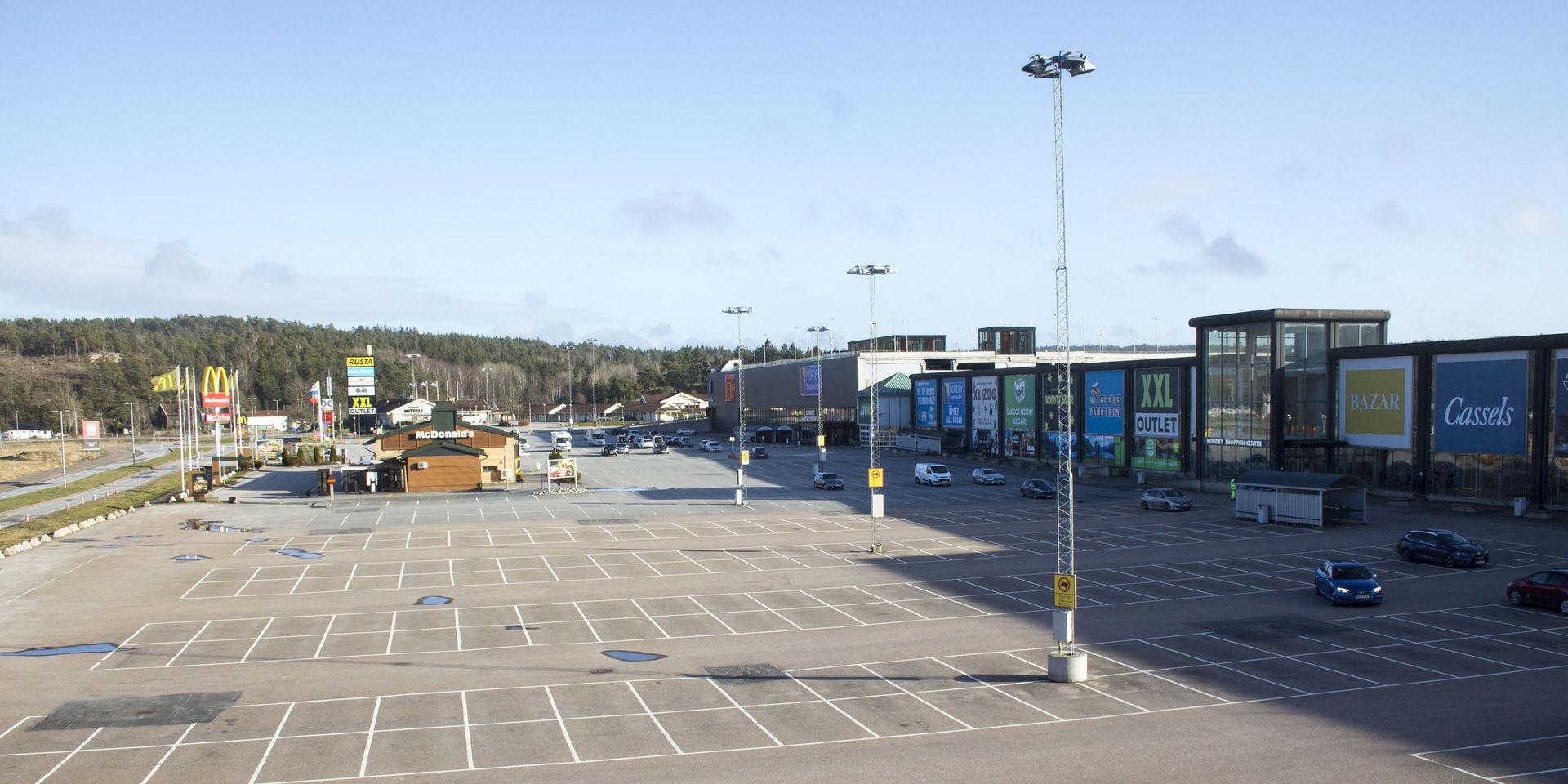 Nordby shoppingcenters parkering efter att gränsen stängdes (arkivbild).