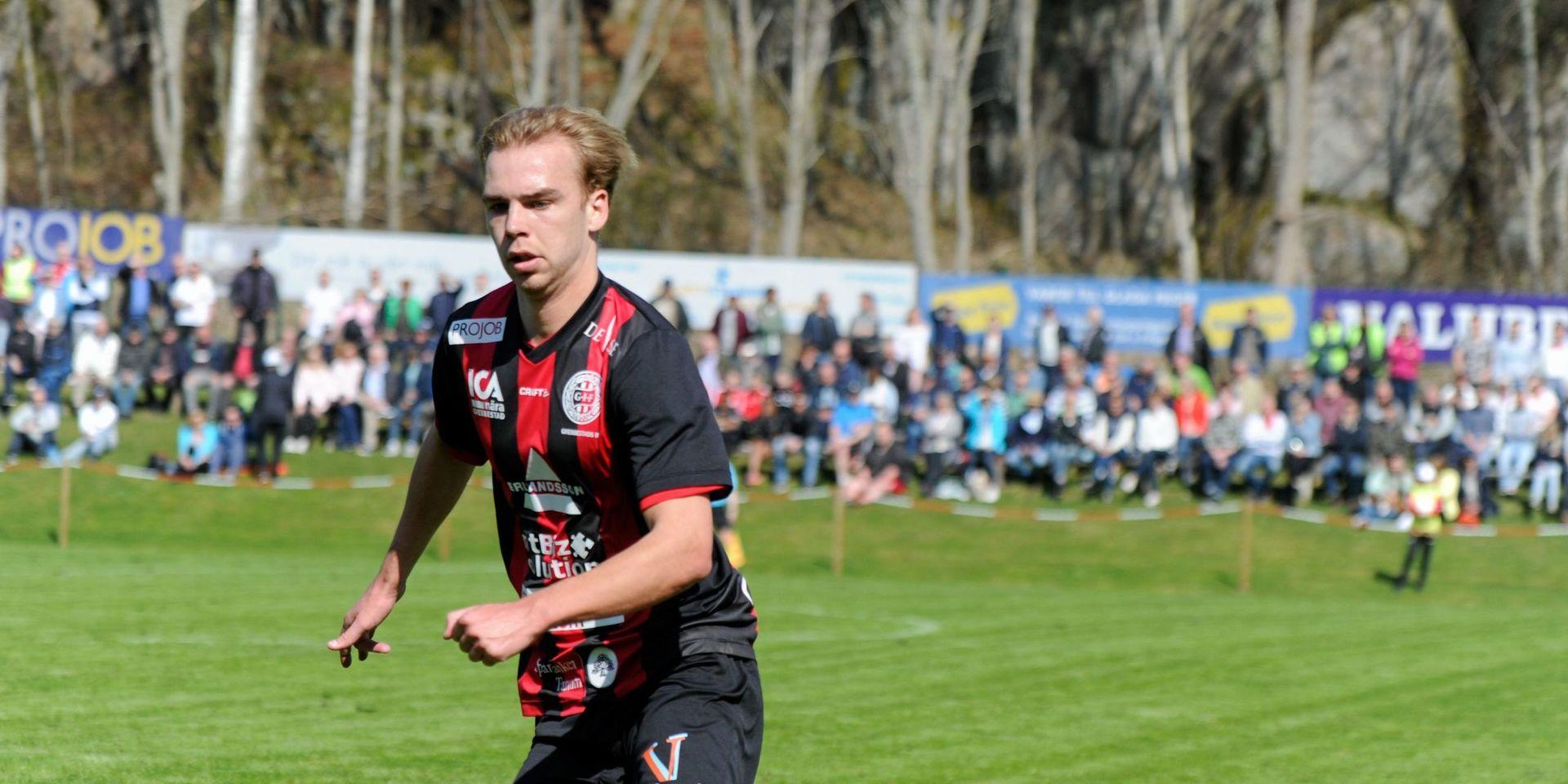 Anton Henriksson gjorde två mål när Grebbestad blev klart för kvartsfinal i DM.